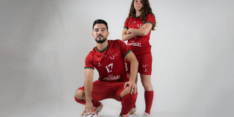 Novos equipamentos em estreia no mundial universitário de futsal