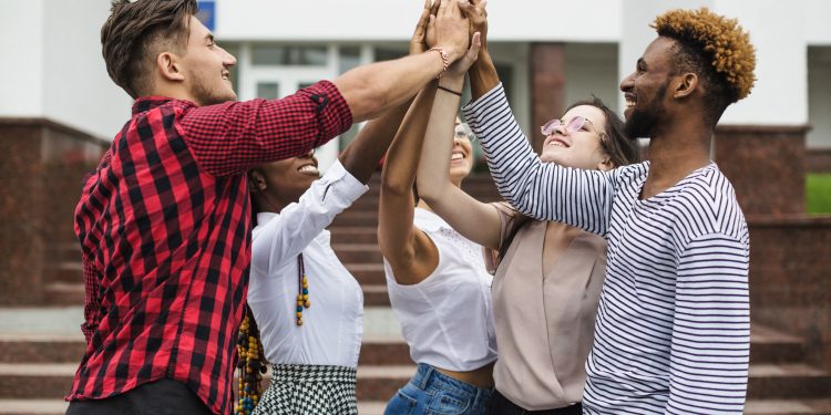Jovens portugueses sentem-se financeiramente inseguros, stressados e estão apreensivos com o futuro