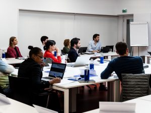 Porto Business School sobe sete lugares no ranking Financial Times