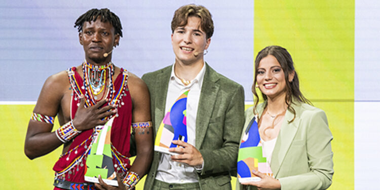 Filipa Rocha chega ao pódio em 2º lugar do Prémio Jovens Inventores