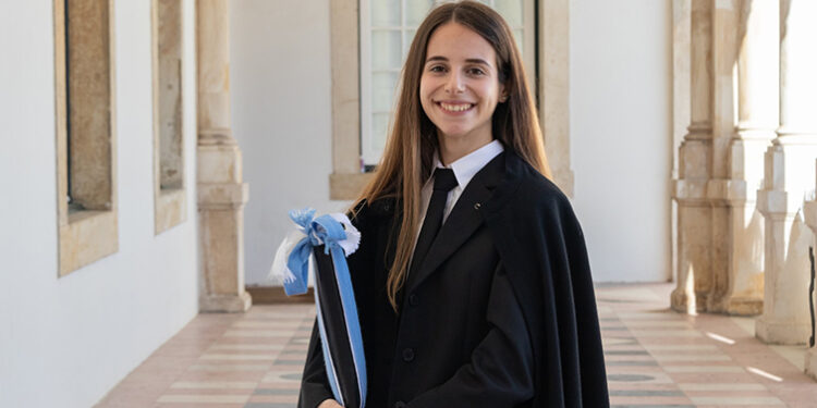 Aluna da Universidade de Coimbra ganha Bolsa de Mérito da E-Redes para futuras engenheiras