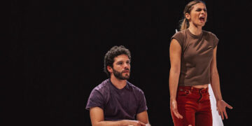 "À Primeira Vista" com Margarida Vila-Nova no Teatro Maria Matos