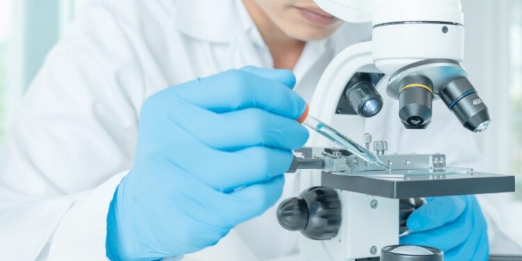 NOVA Medical School abre inscrições para Formação Avançada em Genética e Genómica na Clínica