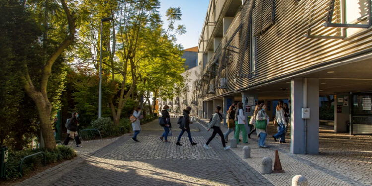 Egas Moniz School of Health and Science estabelece acordo de cooperação com Angola