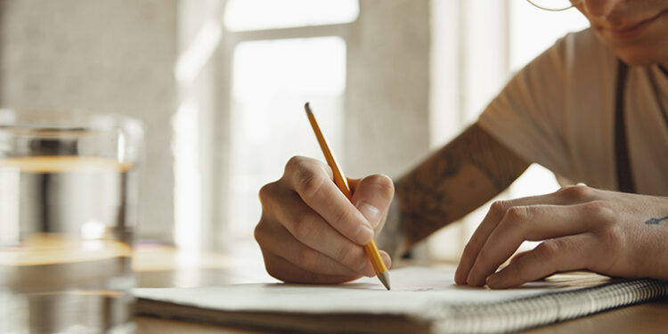 Universidade do Porto lança "Prescrição Cultural" (com laboratórios de expressão artística)