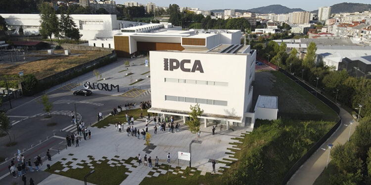 IPCA abre (24 horas) durante a época de exames!