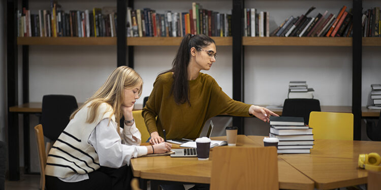 Federação Académica do Porto propõe implementação (piloto) da semana de quatro dias