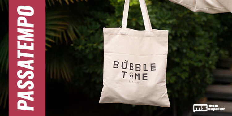 Estamos a oferecer 5 tote bags exclusivas e 1 cartão de oferta para a tua bebida Bubble Time favorita