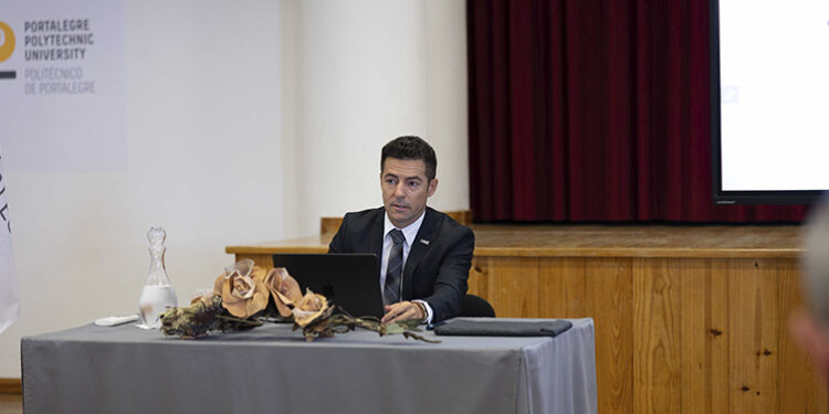 Politécnico de Portalegre (re)elege Luís Loures