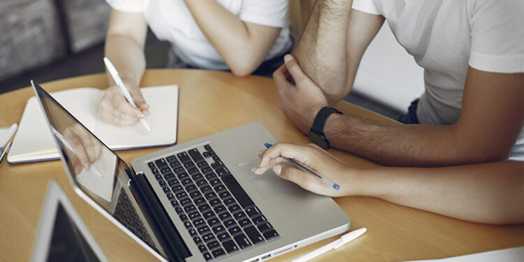 Aquapor atribui Bolsas de Estudo (em Ciência e Tecnologia)