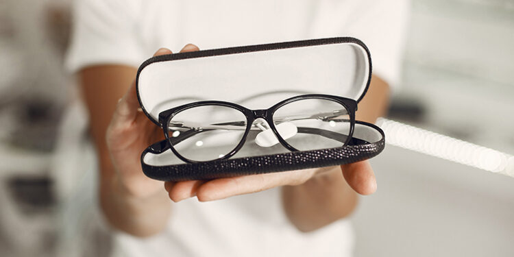 Universidade Portucalense anuncia programa formativo (em Ótica)