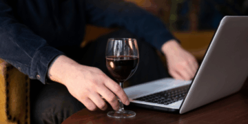 Portucalense Business School recebe reconhecimento (em Escanção e Mercado de Vinhos)