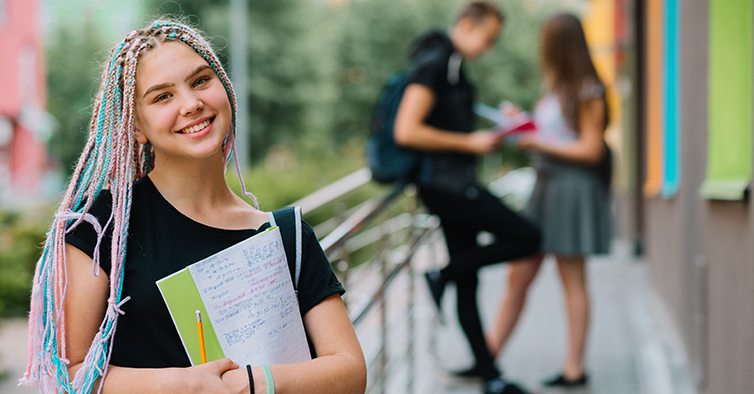 Federação Académica do Porto apela ao fim da discriminação (no IRS Jovem)