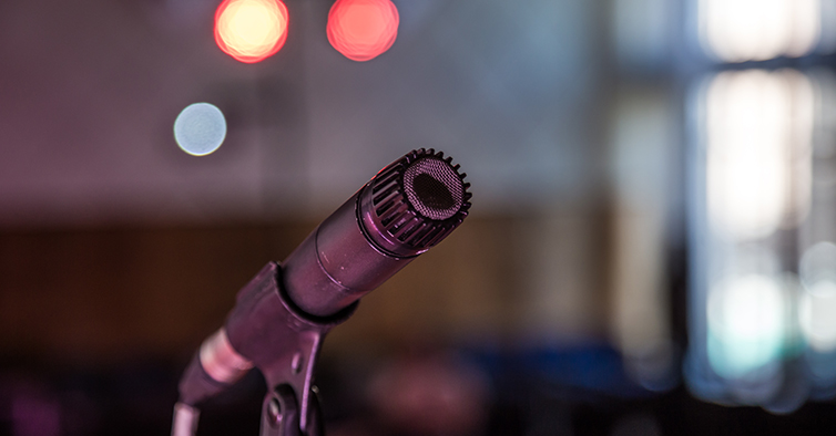 Comedy Club dá palco (a Gilmário Vemba, Luís Franco-Bastos e Luana do Bem)